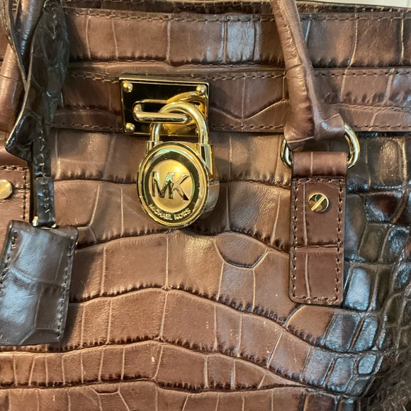 Micheal Kors crocodile embossed satchel - Picture 2 of 10